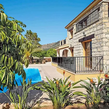 Chrisandria Villa